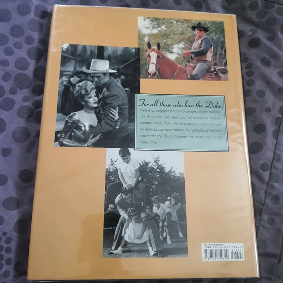 John Wayne The Duke book - Picture 2 of 4